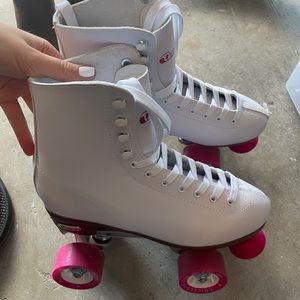 Chicago classic roller skates- premium white quad rink skates